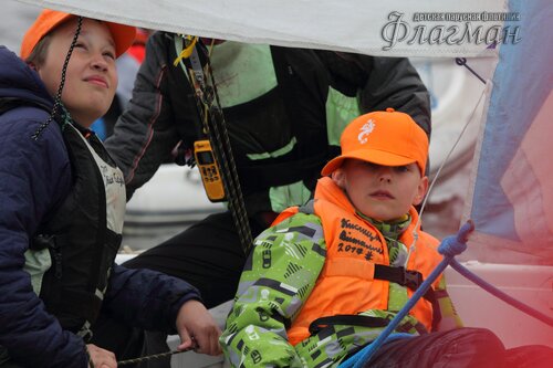 Коля Бадьин и Виталий Кислицин на яхте